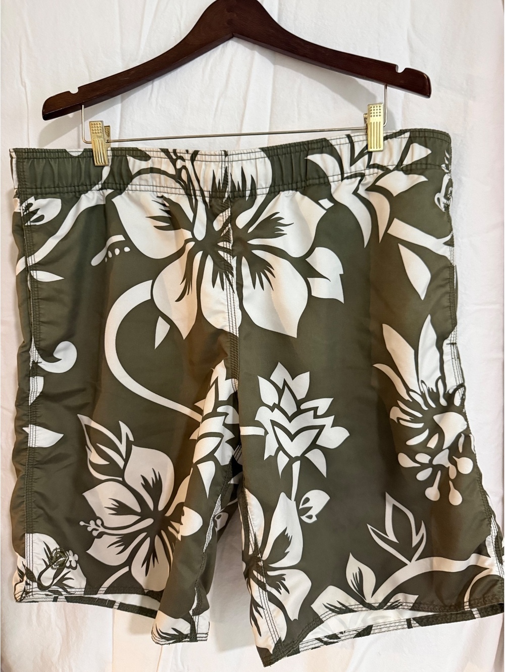 Old Navy Men’s swimsuit